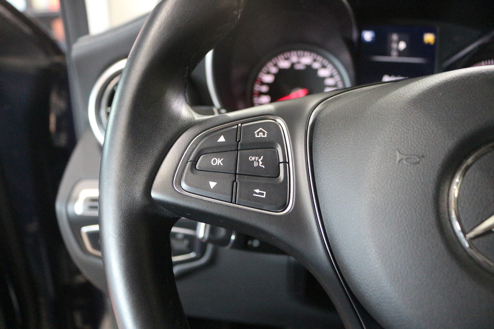 Foto 12 de MERCEDES CLASE GLC 2016 en venta en CSV Motor VALDEFUENTES