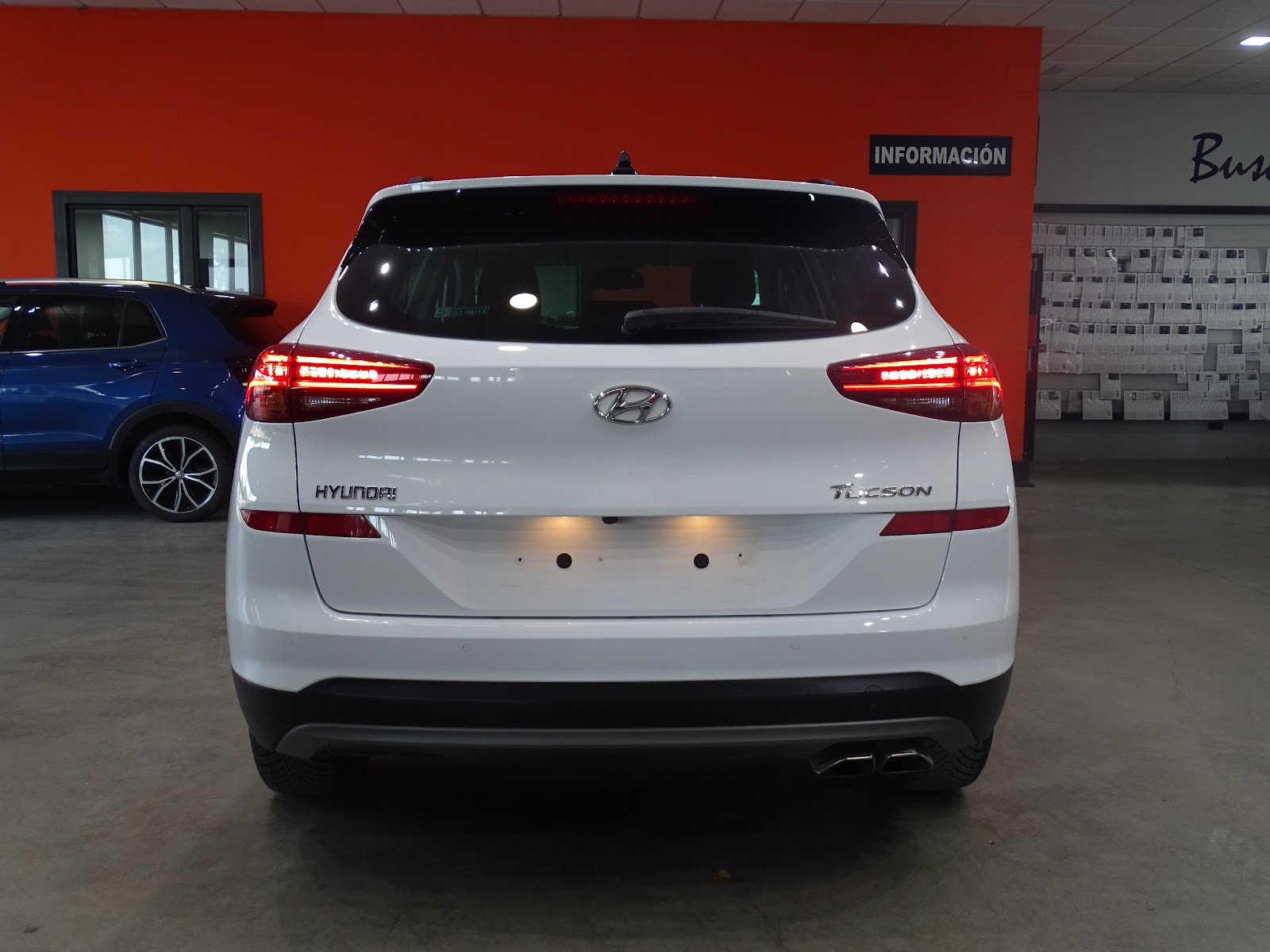 Foto 6 de HYUNDAI TUCSON 2023 en venta en CSV Motor VALDEFUENTES