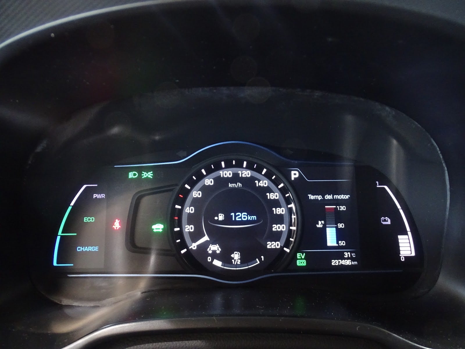 Foto 12 de HYUNDAI IONIQ 2023 en venta en CSV Motor VALDEFUENTES