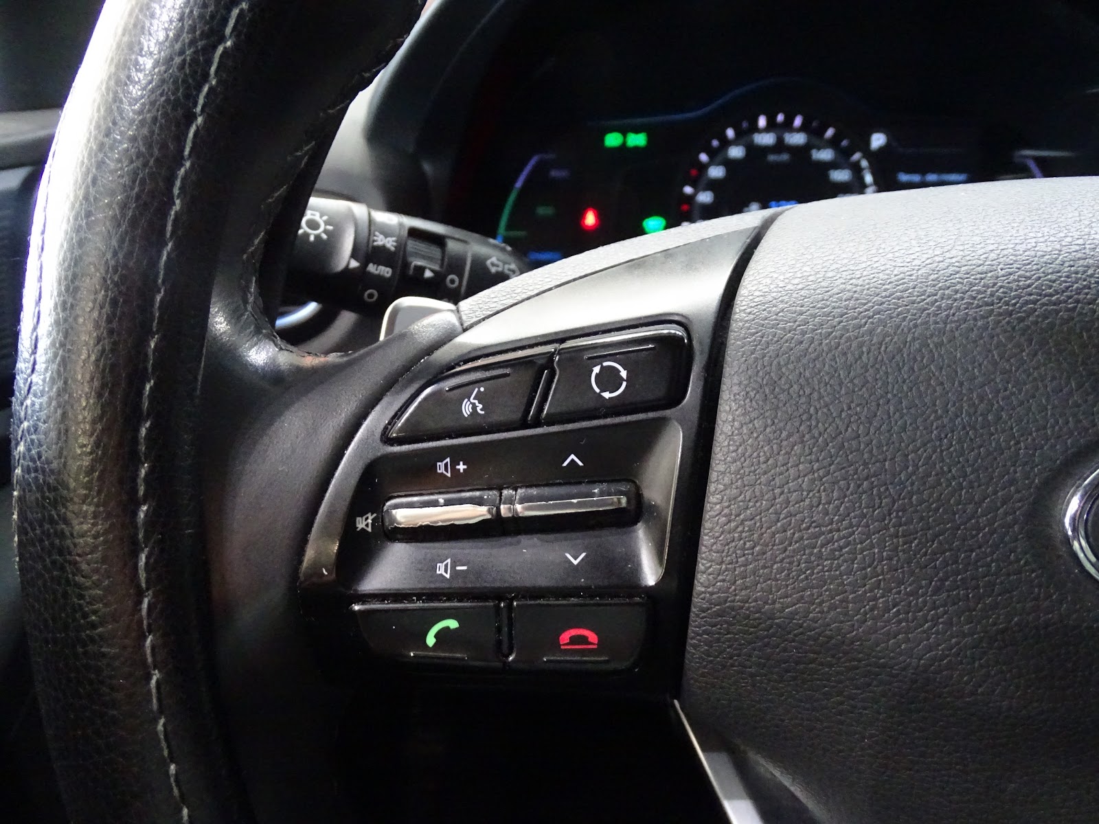 Foto 13 de HYUNDAI IONIQ 2023 en venta en CSV Motor VALDEFUENTES