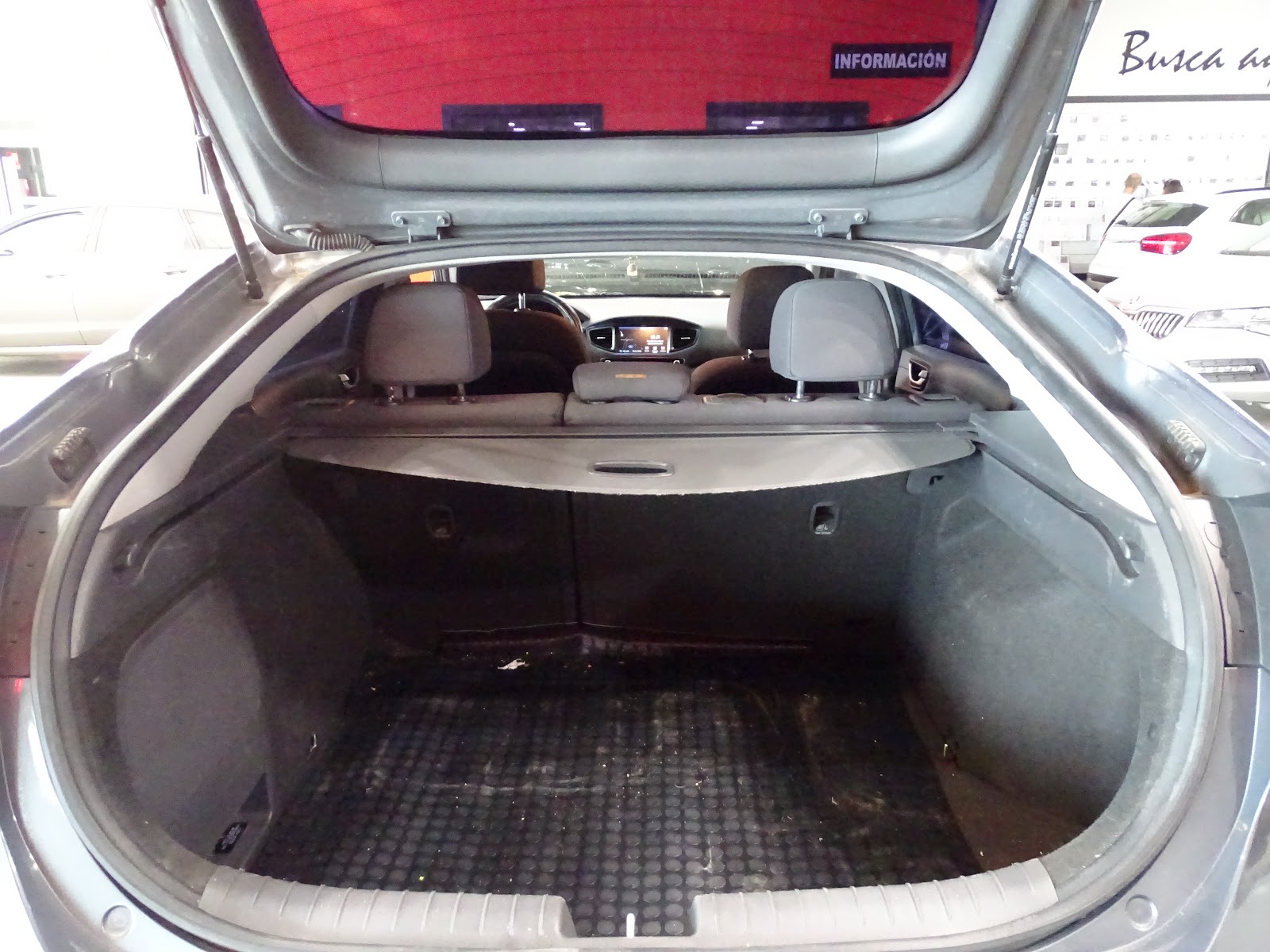 Foto 7 de HYUNDAI IONIQ 2023 en venta en CSV Motor VALDEFUENTES