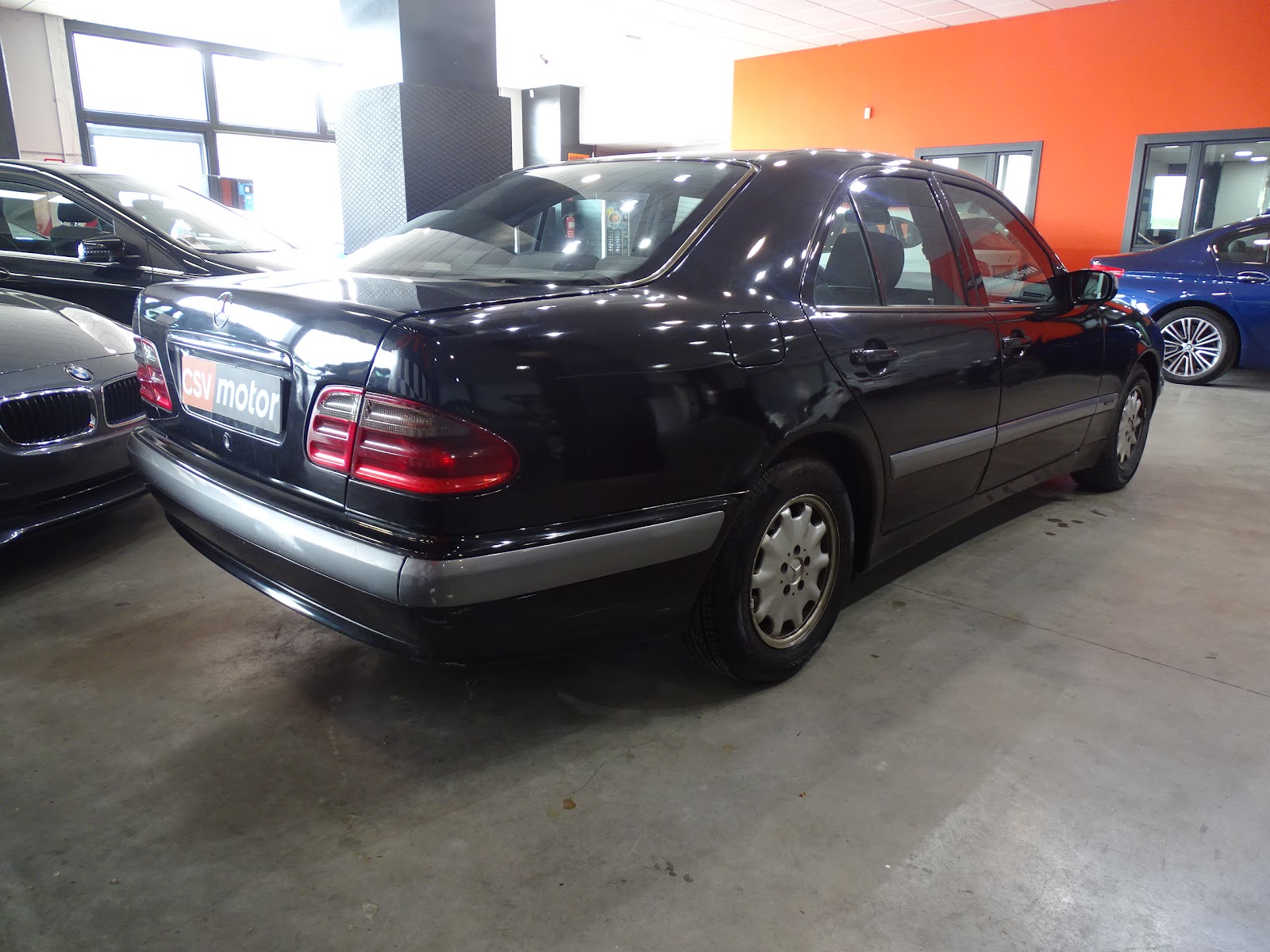 Foto 4 de MERCEDES E220 2000 en venta en CSV Motor VALDEFUENTES