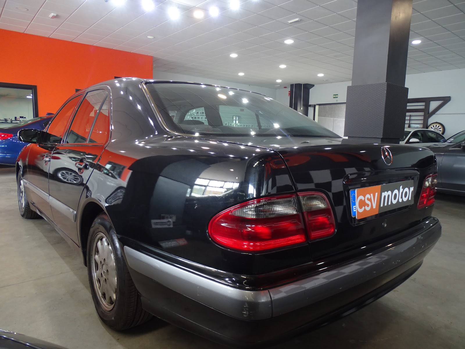 Foto 5 de MERCEDES E220 2000 en venta en CSV Motor VALDEFUENTES