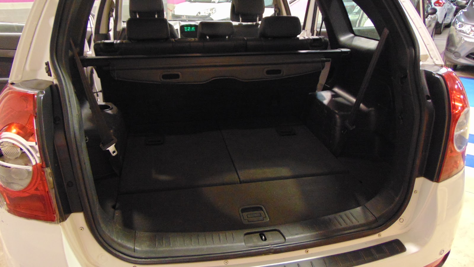 Foto 8 de CHEVROLET CAPTIVA 2010 en venta en CSV Motor VALDEFUENTES