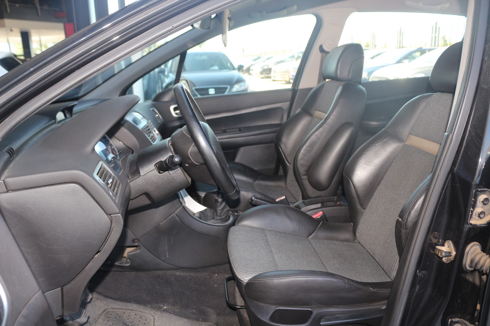 Foto 13 de PEUGEOT 307 2004 en venta en CSV Motor VALDEFUENTES