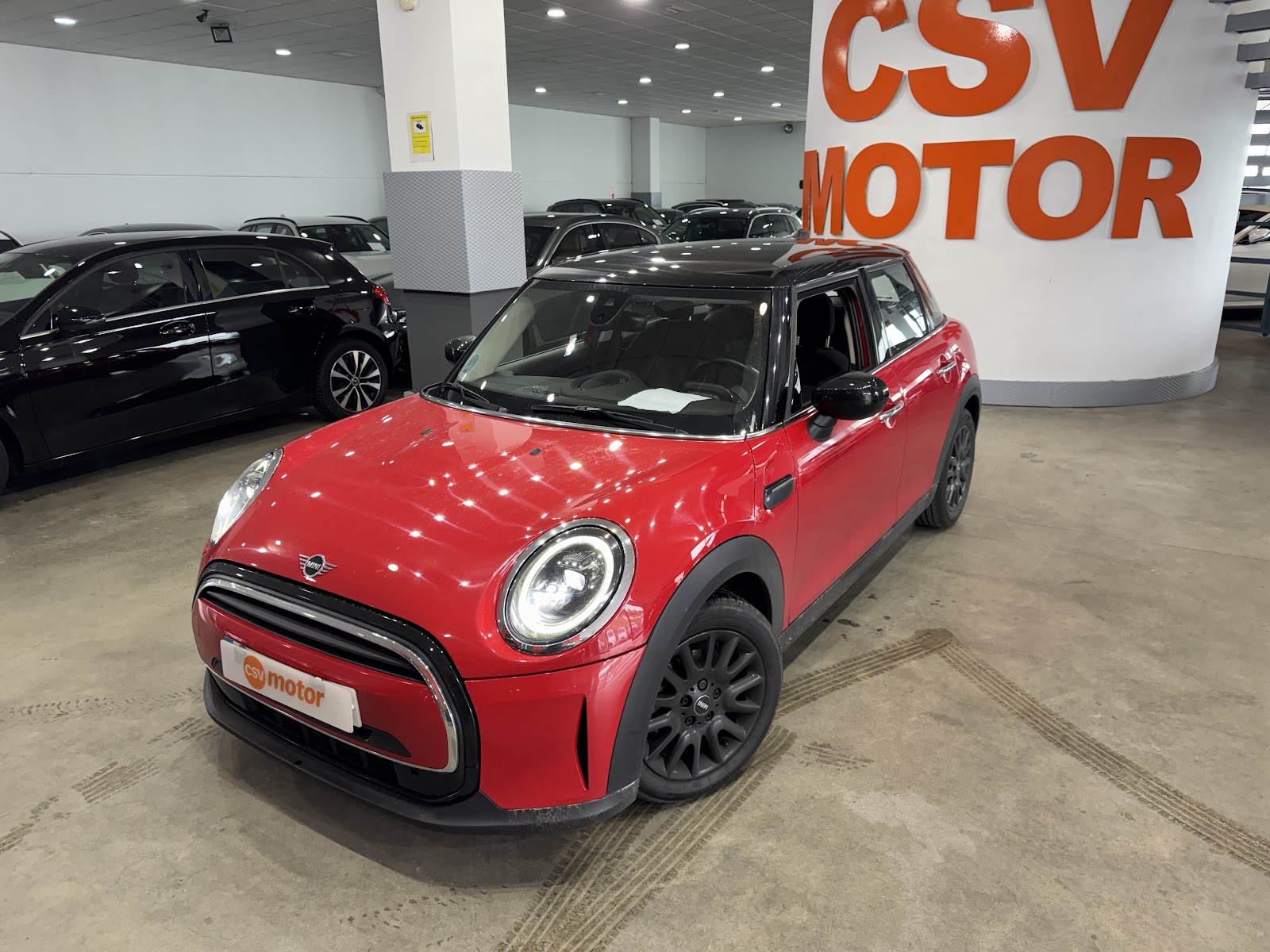 Foto 11 de MINI Mini 2023 en venta en CSV Motor MURCIA · color Rojo