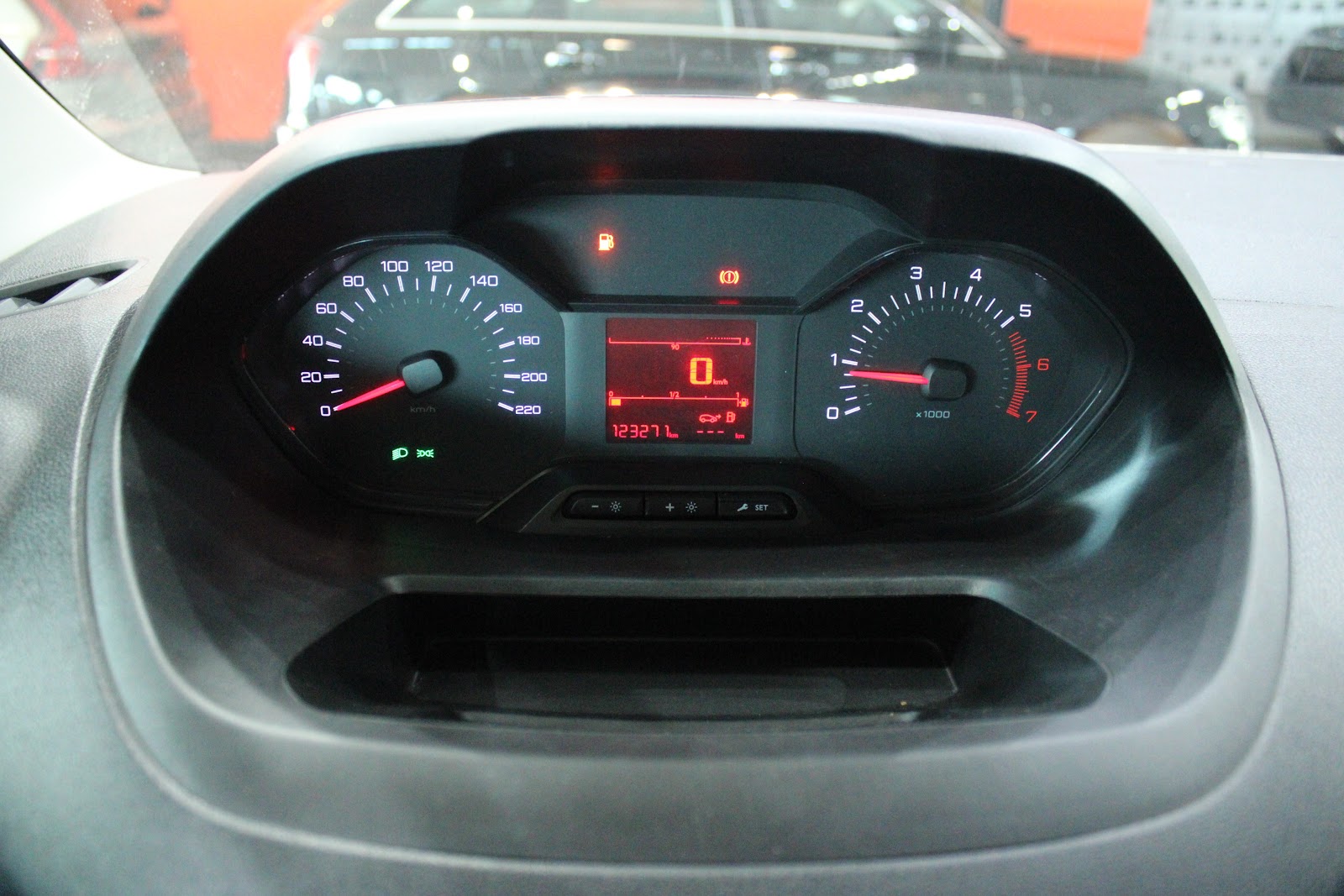 Foto 14 de PEUGEOT PARTNER 2018 en venta en CSV Motor VALDEFUENTES