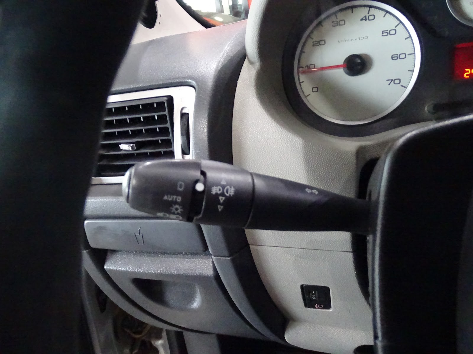 Foto 12 de CITROËN JUMPY 2008 en venta en CSV Motor VALDEFUENTES