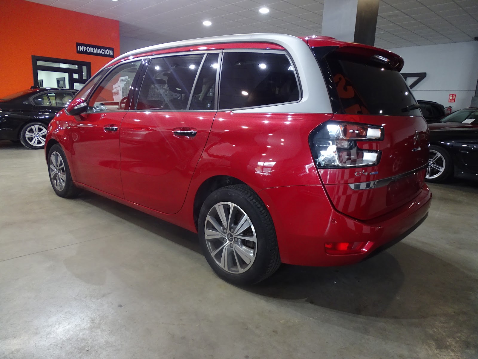 Foto 2 de CITROËN GRAND C4 2016 en venta en CSV Motor VALDEFUENTES