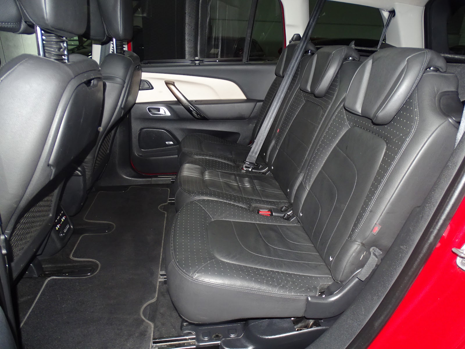 Foto 9 de CITROËN GRAND C4 2016 en venta en CSV Motor VALDEFUENTES