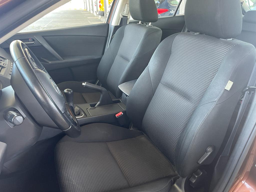 Foto 10 de MAZDA 3 2012 en venta en CSV Motor VALDEFUENTES