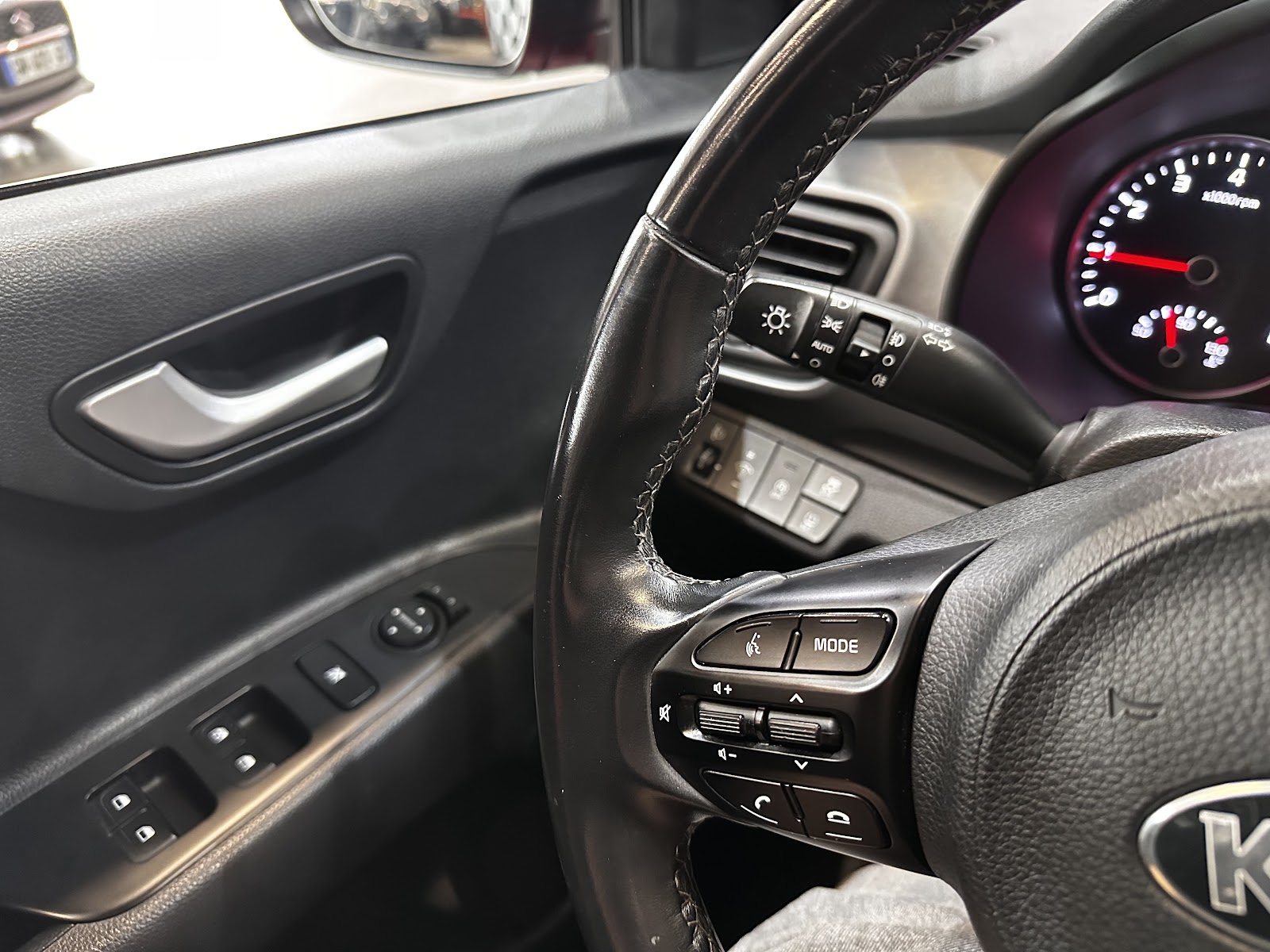 Foto 17 de KIA STONIC 2021 en venta en CSV Motor VALDEFUENTES