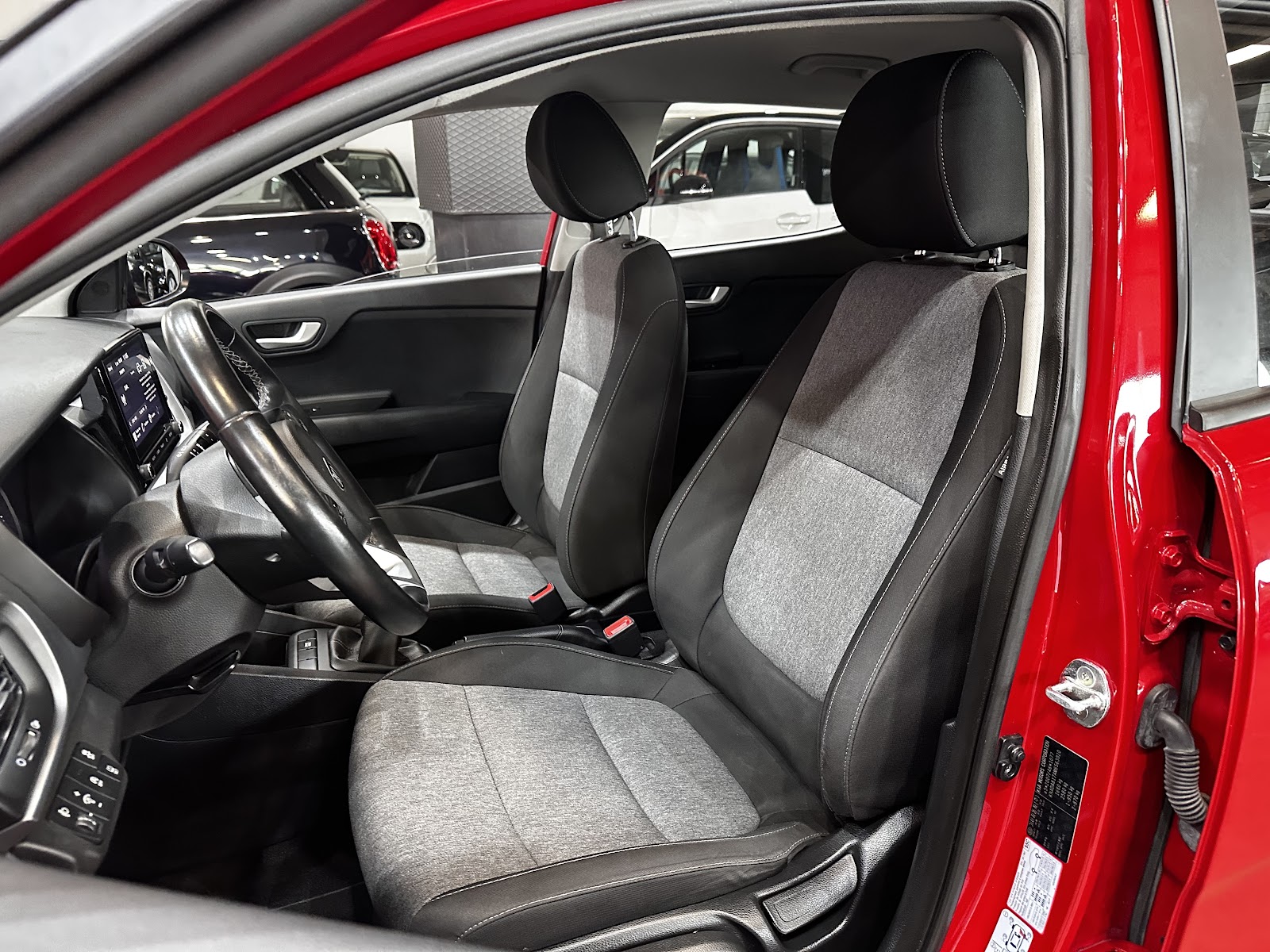 Foto 9 de KIA STONIC 2021 en venta en CSV Motor VALDEFUENTES