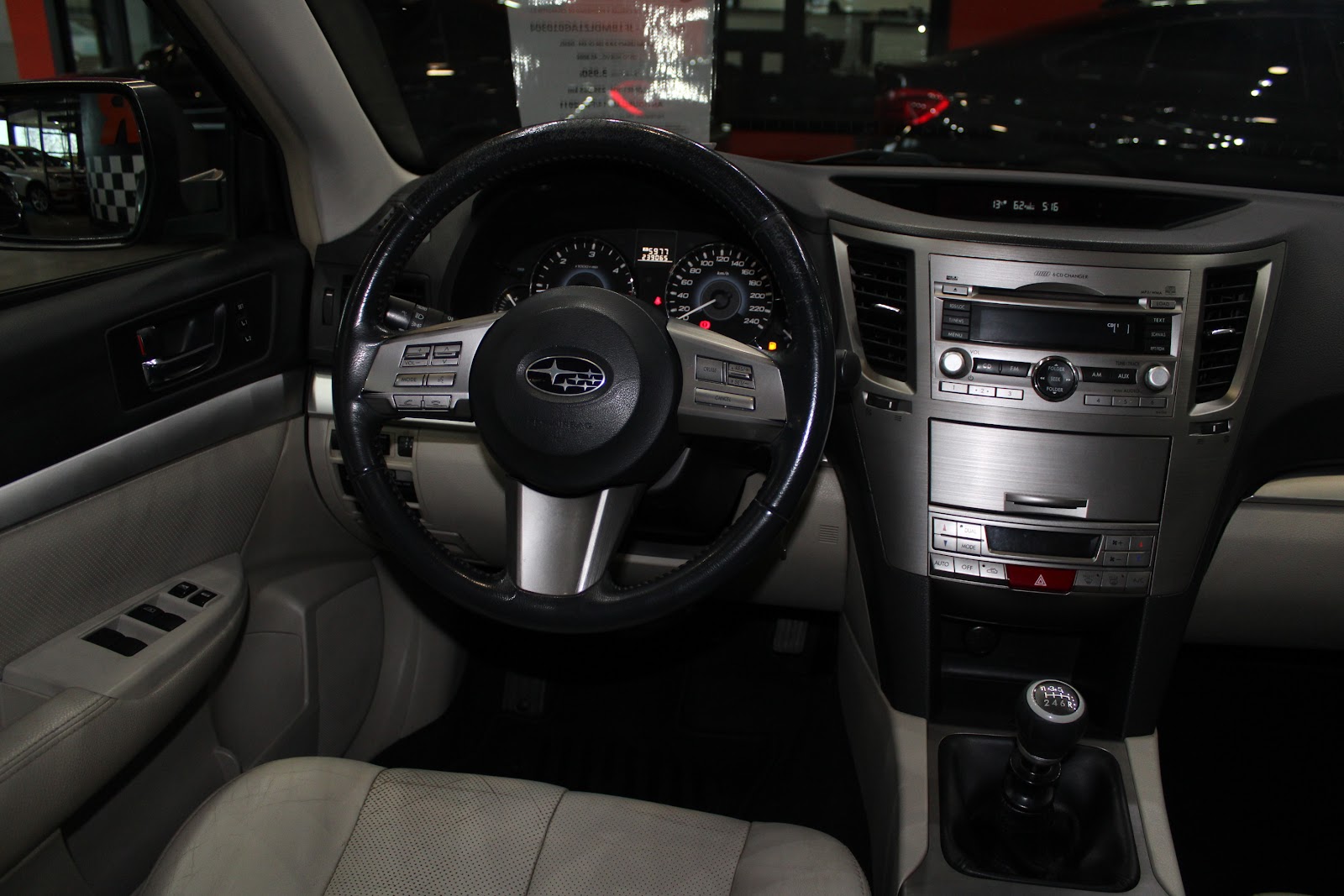 Foto 9 de SUBARU LEGACY 2011 en venta en CSV Motor VALDEFUENTES