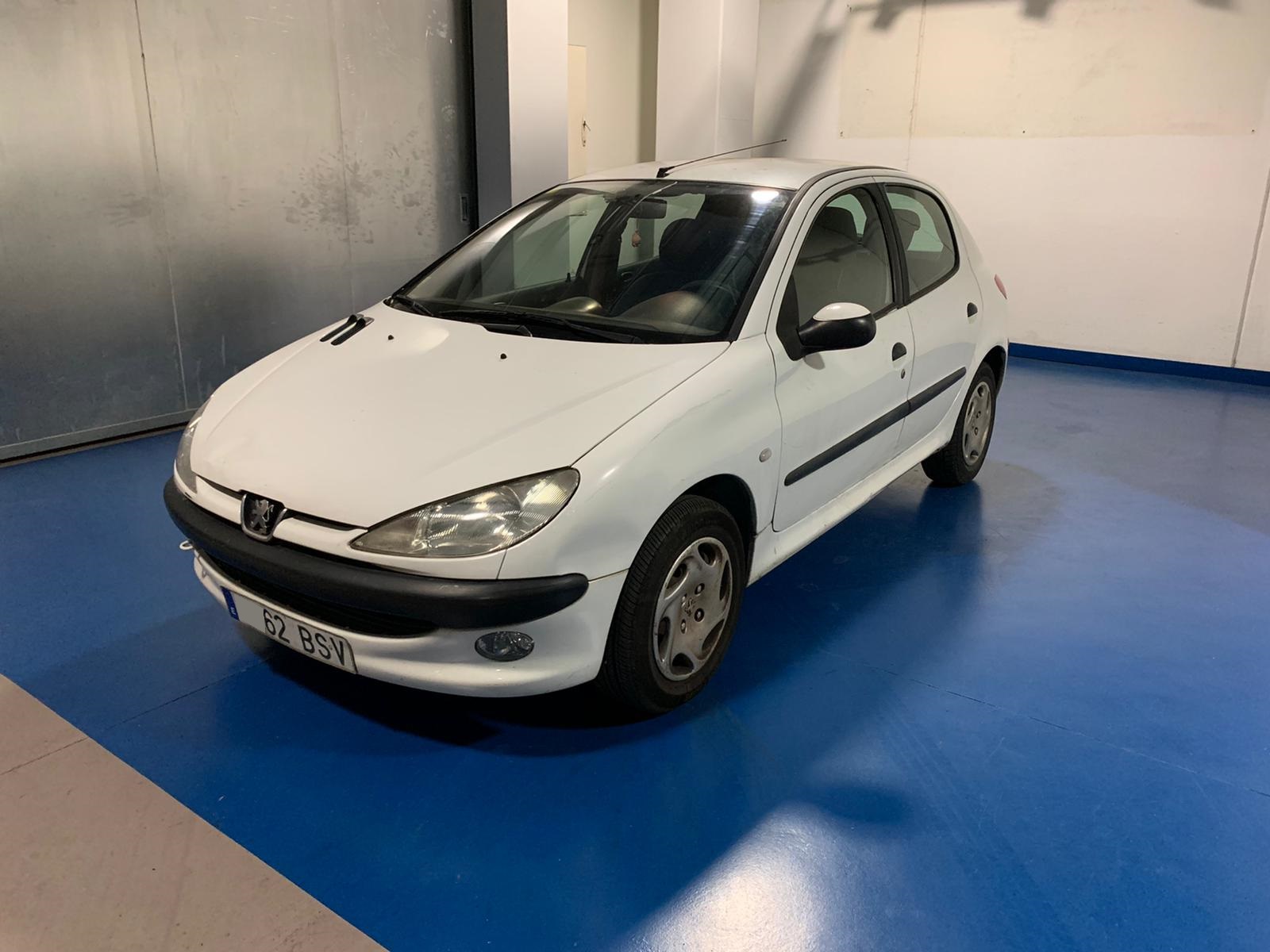 Foto 2 de PEUGEOT 206 1907 en venta en CSV Motor VALDEFUENTES