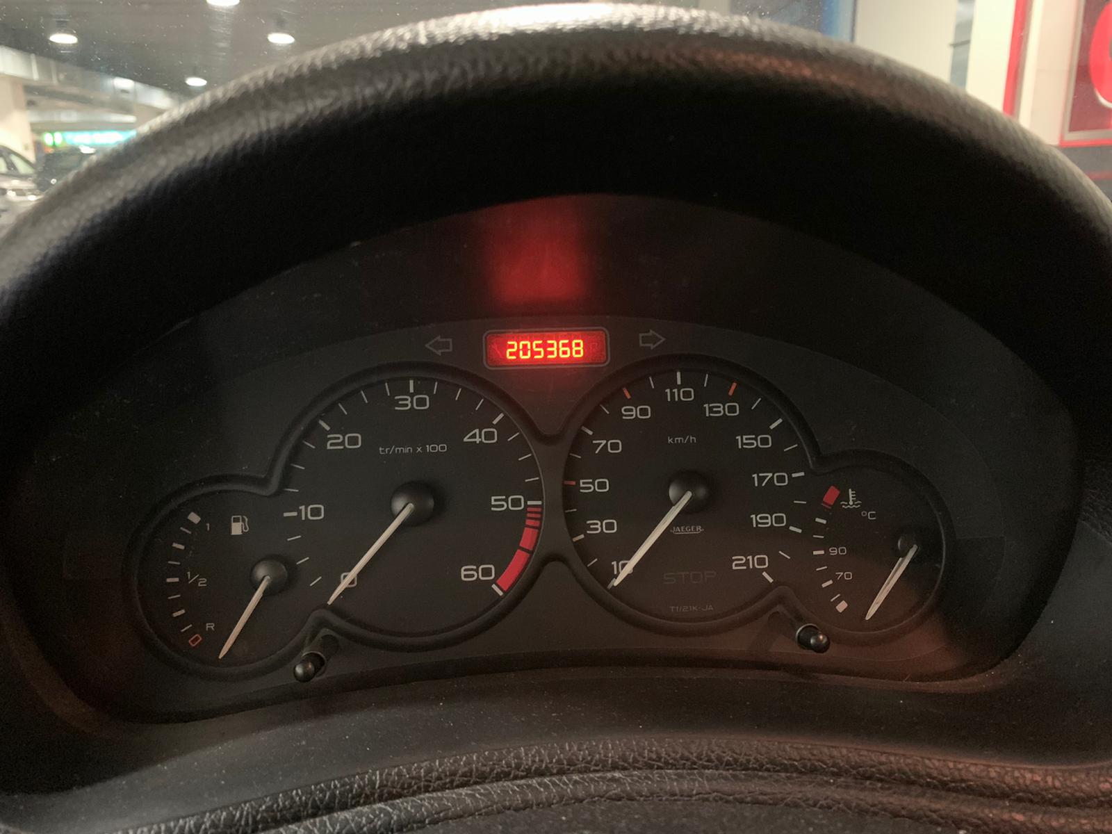 Foto 16 de PEUGEOT 206 1907 en venta en CSV Motor VALDEFUENTES