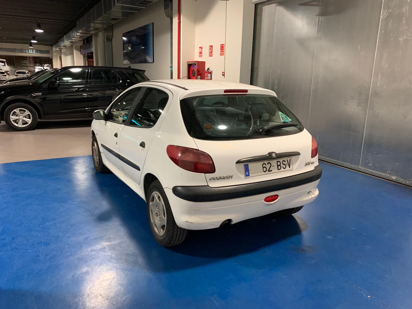 Foto 3 de PEUGEOT 206 1907 en venta en CSV Motor VALDEFUENTES