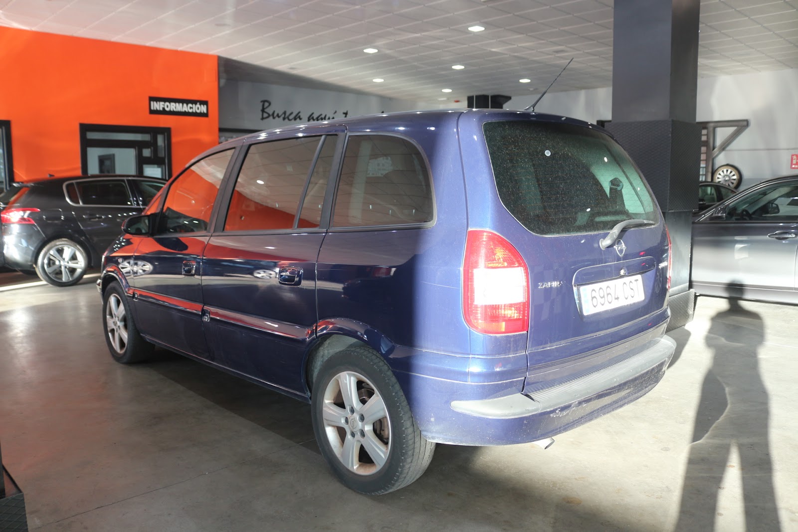Foto 2 de OPEL ZAFIRA 2004 en venta en CSV Motor VALDEFUENTES
