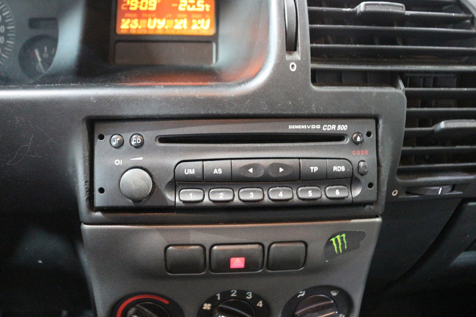 Foto 11 de OPEL ZAFIRA 2004 en venta en CSV Motor VALDEFUENTES