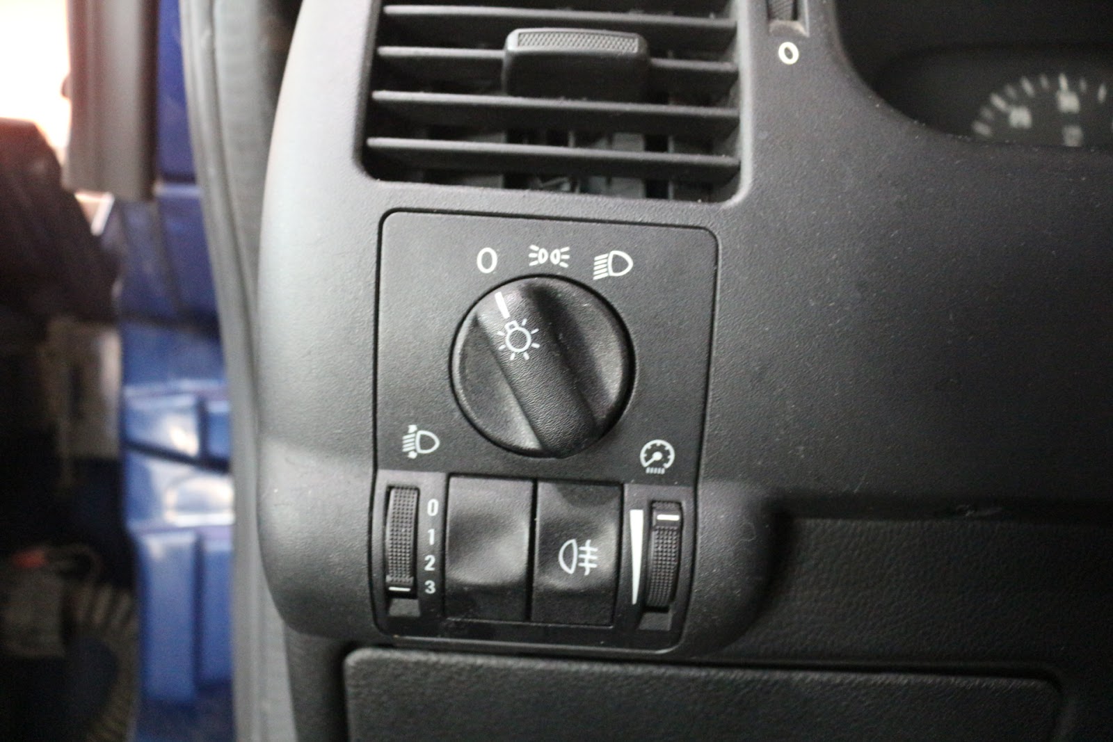 Foto 8 de OPEL ZAFIRA 2004 en venta en CSV Motor VALDEFUENTES