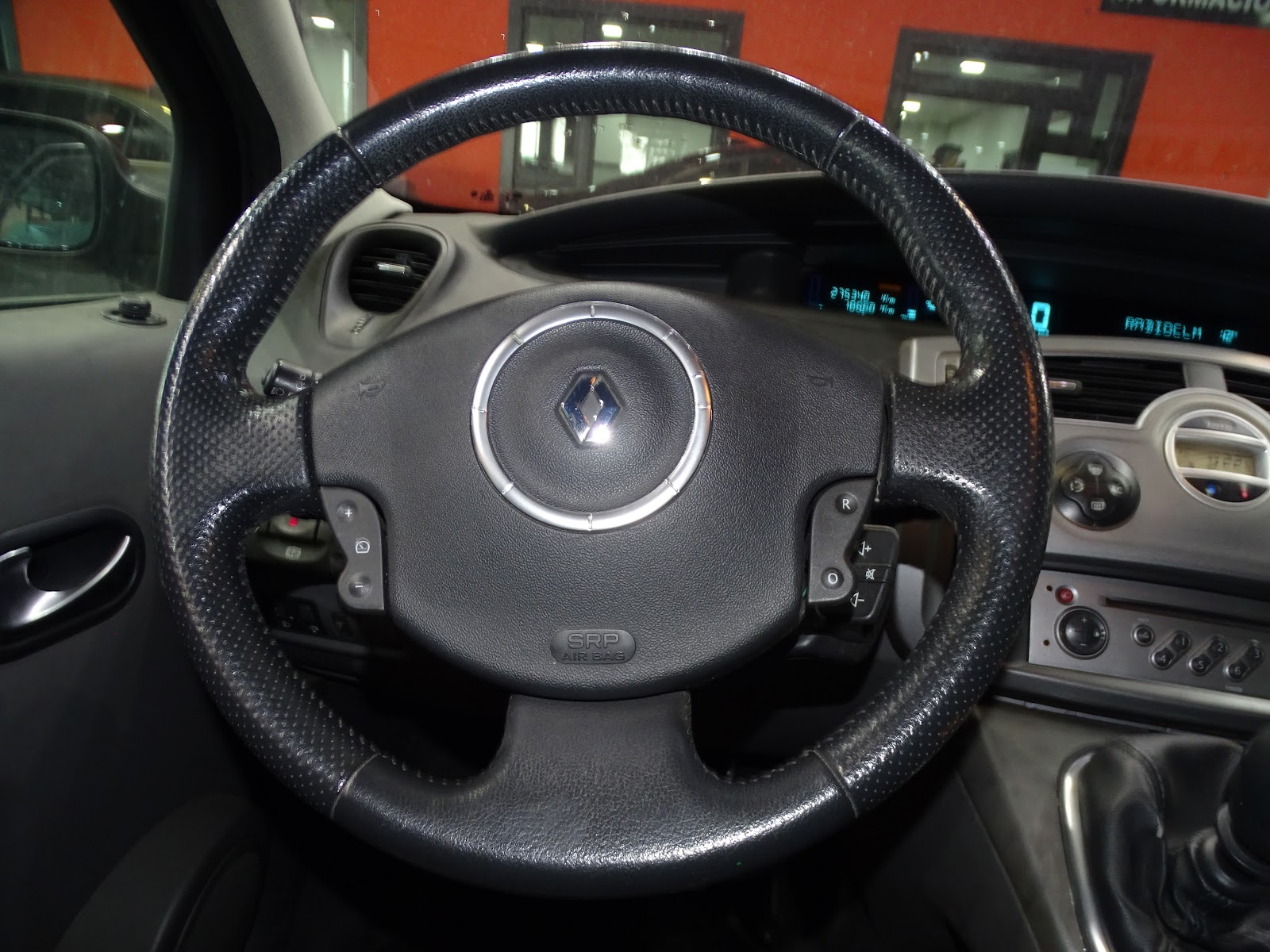 Foto 12 de RENAULT SCENIC 2023 en venta en CSV Motor