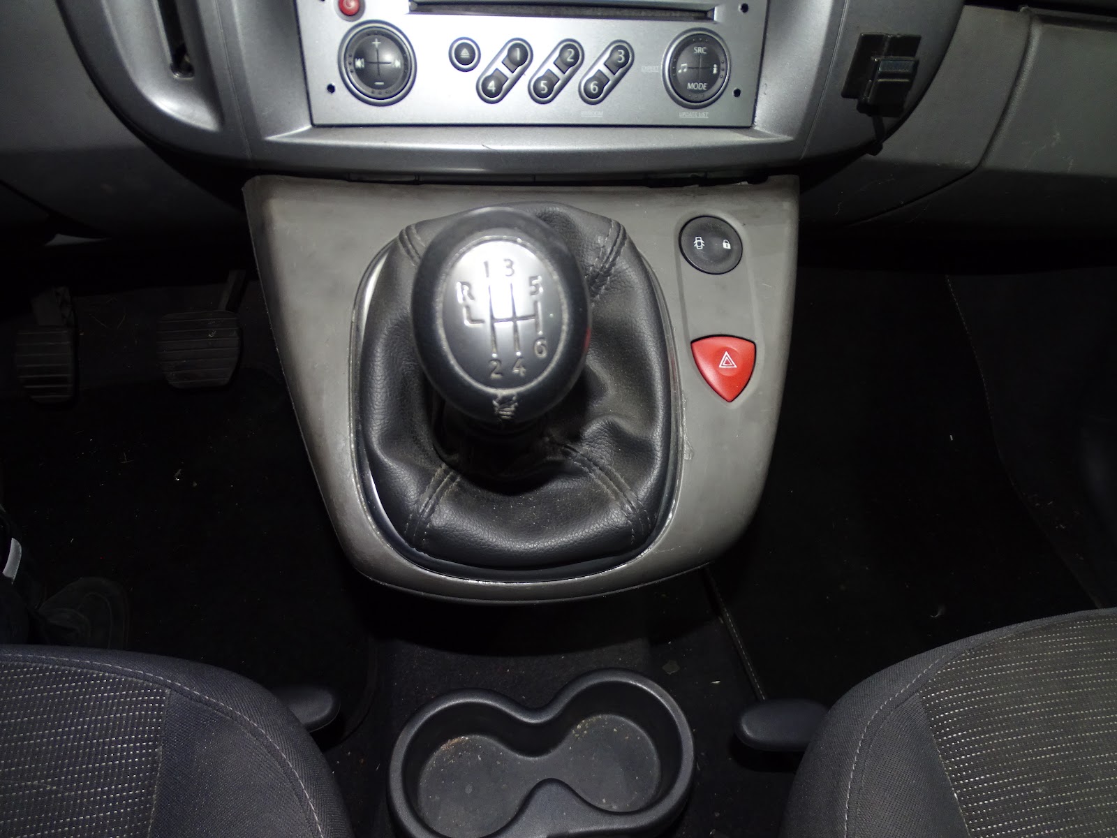 Foto 18 de RENAULT SCENIC 2023 en venta en CSV Motor