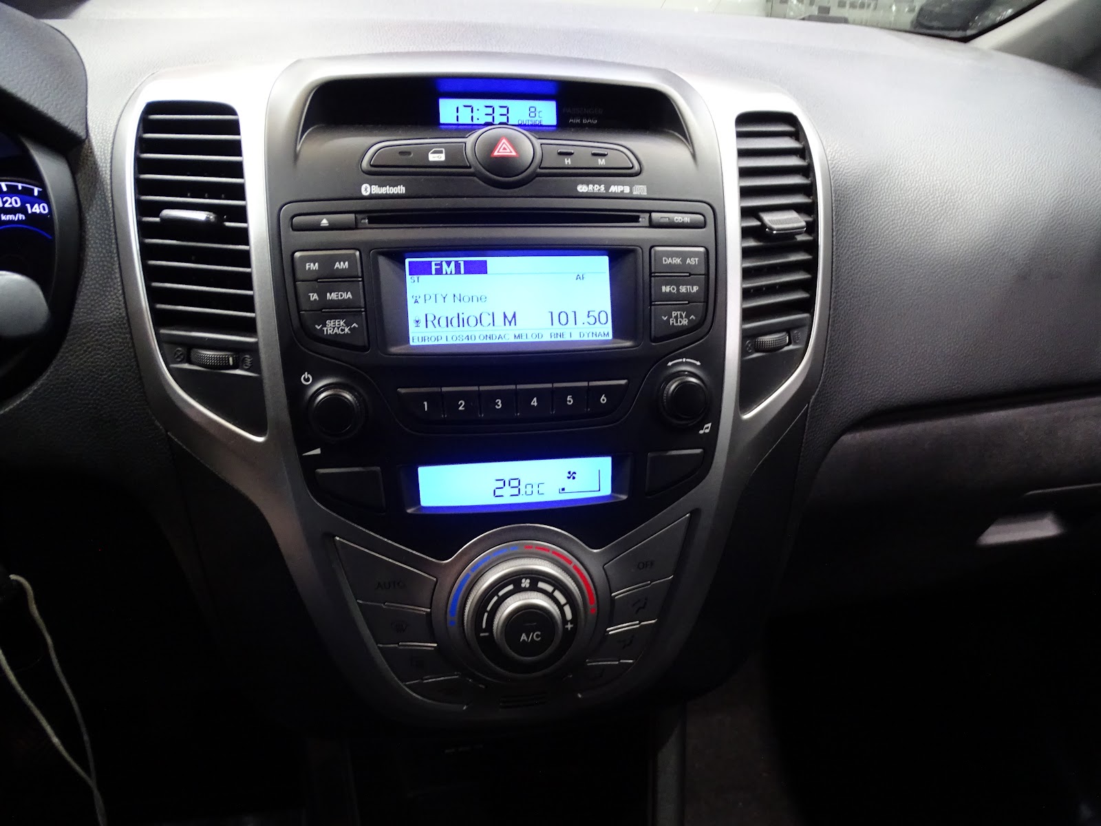 Foto 11 de HYUNDAI IX20 2014 en venta en CSV Motor VALDEFUENTES