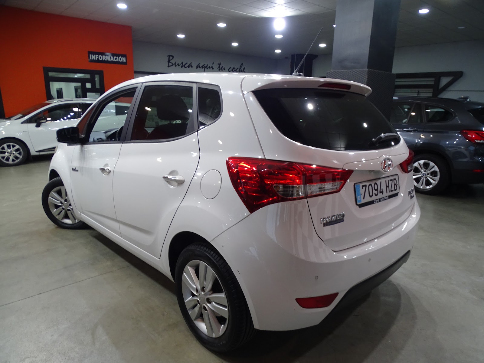 Foto 3 de HYUNDAI IX20 2014 en venta en CSV Motor VALDEFUENTES