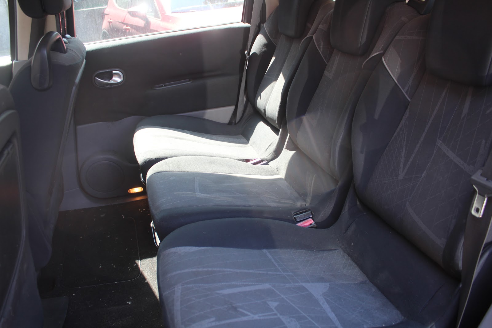Foto 8 de RENAULT GRAND SCENIC 2004 en venta en CSV Motor VALDEFUENTES