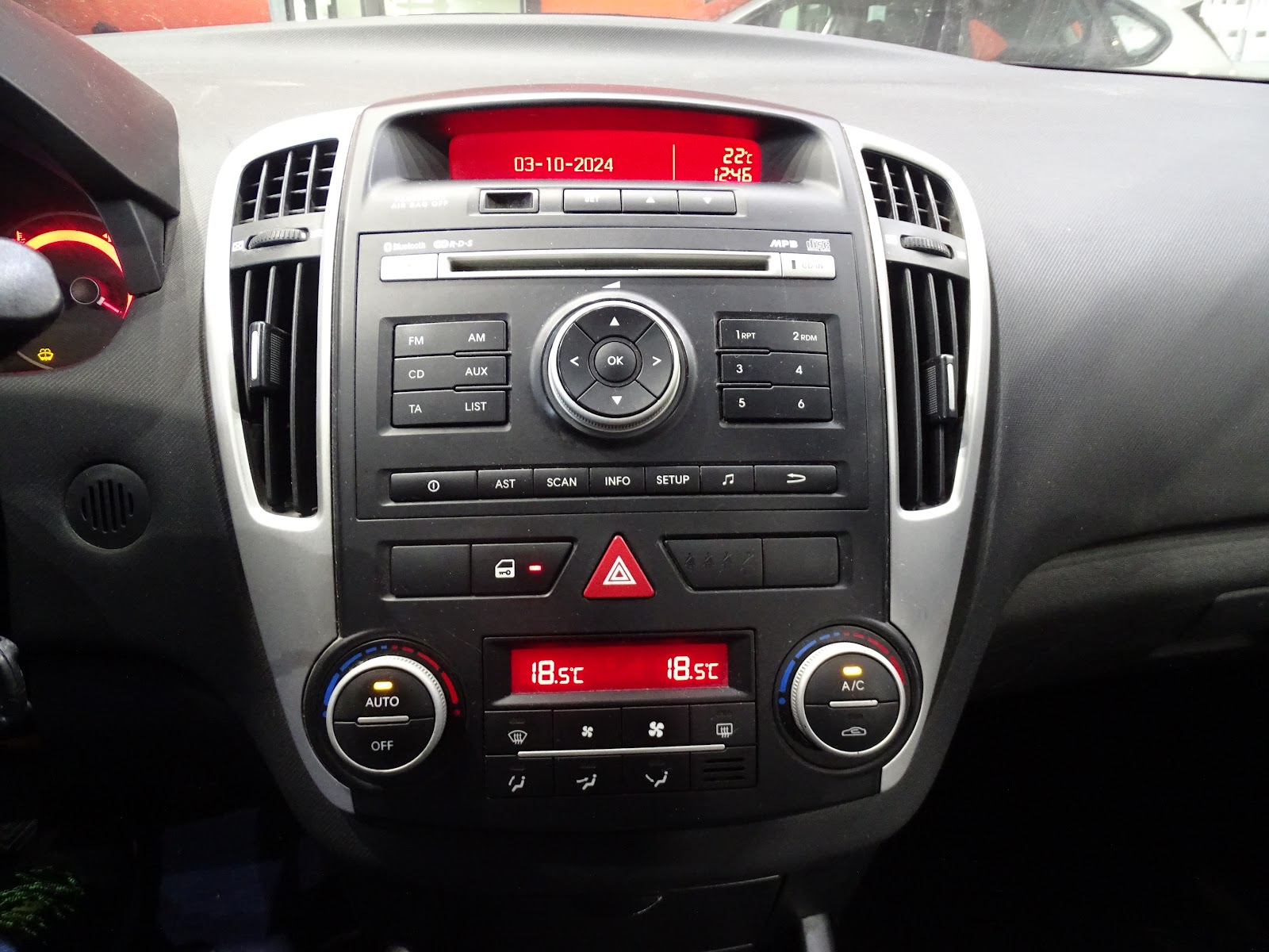 Foto 11 de KIA CEED 2023 en venta en CSV Motor