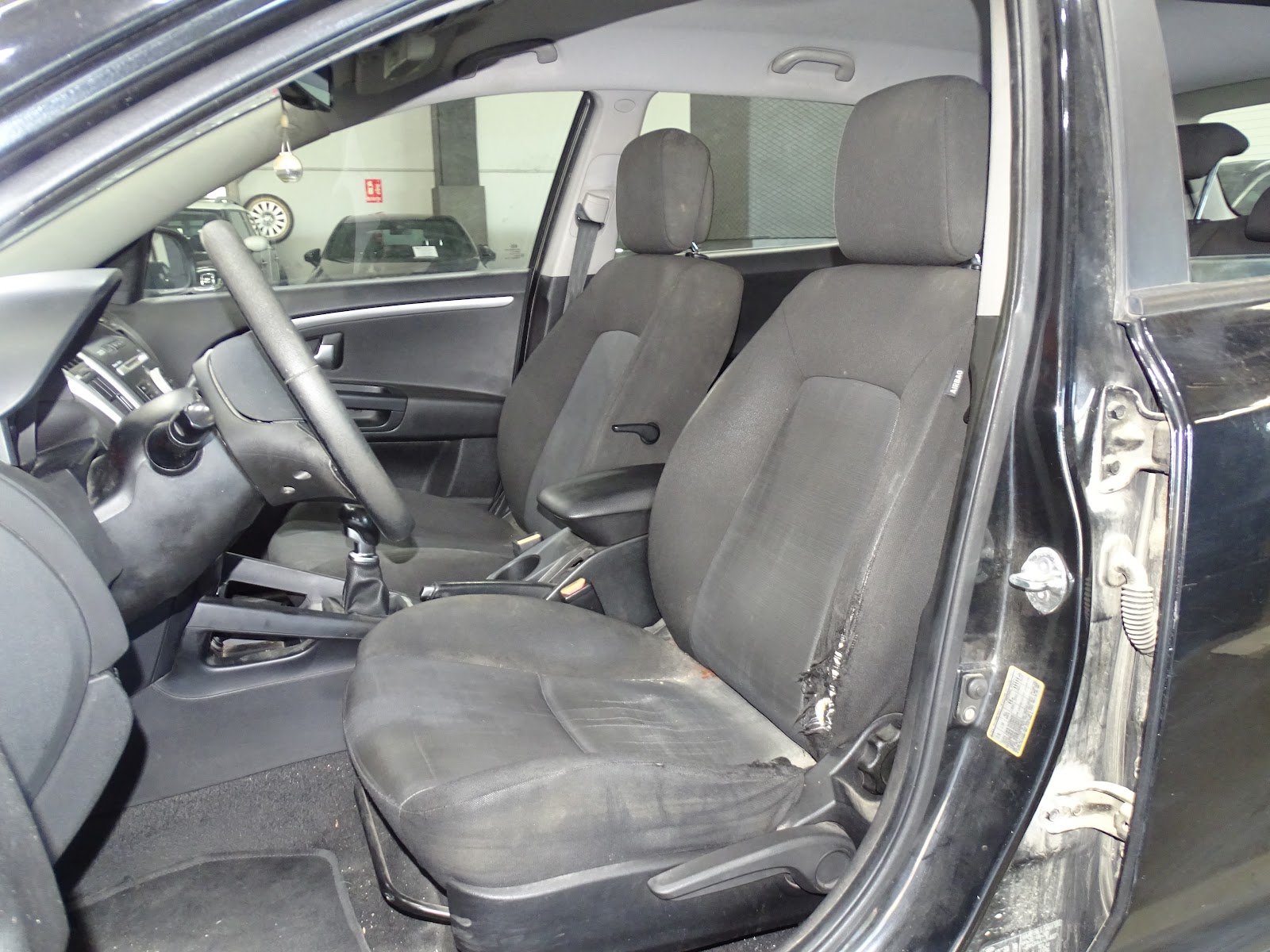 Foto 6 de KIA CEED 2023 en venta en CSV Motor