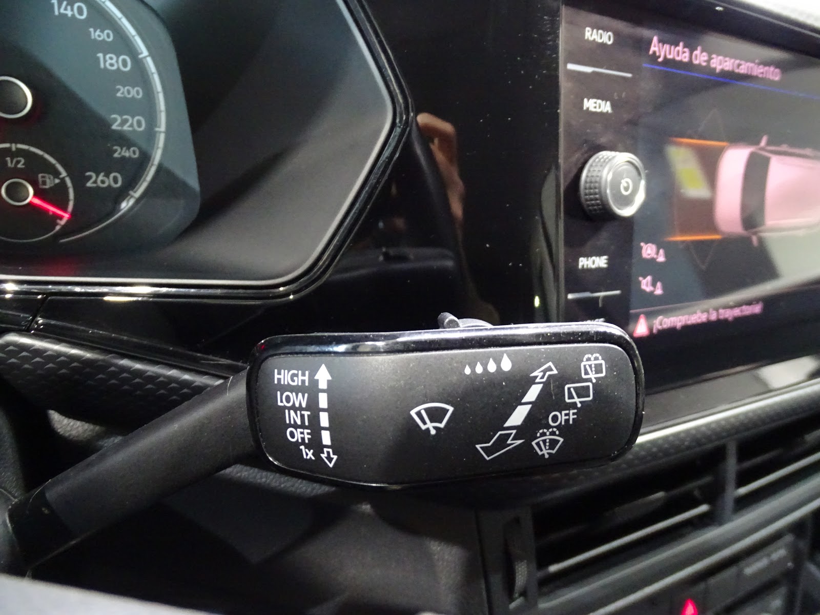 Foto 16 de VOLKSWAGEN T-CROSS 2021 en venta en CSV Motor VALDEFUENTES
