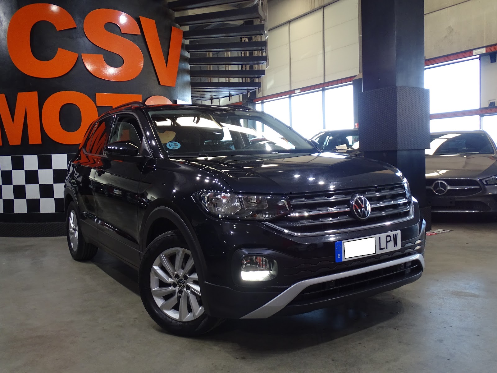 Foto 3 de VOLKSWAGEN T-CROSS 2021 en venta en CSV Motor VALDEFUENTES