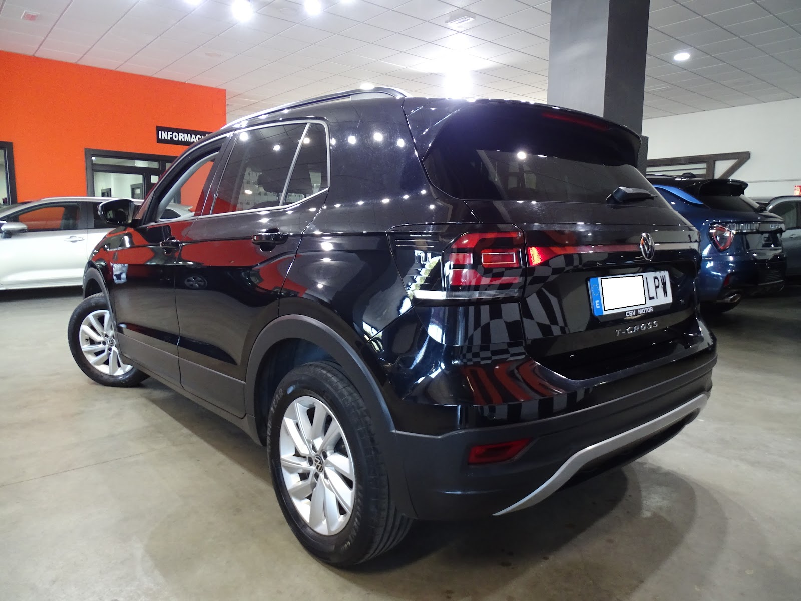 Foto 4 de VOLKSWAGEN T-CROSS 2021 en venta en CSV Motor VALDEFUENTES