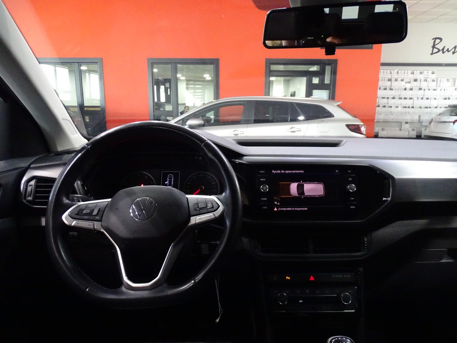 Foto 10 de VOLKSWAGEN T-CROSS 2021 en venta en CSV Motor VALDEFUENTES