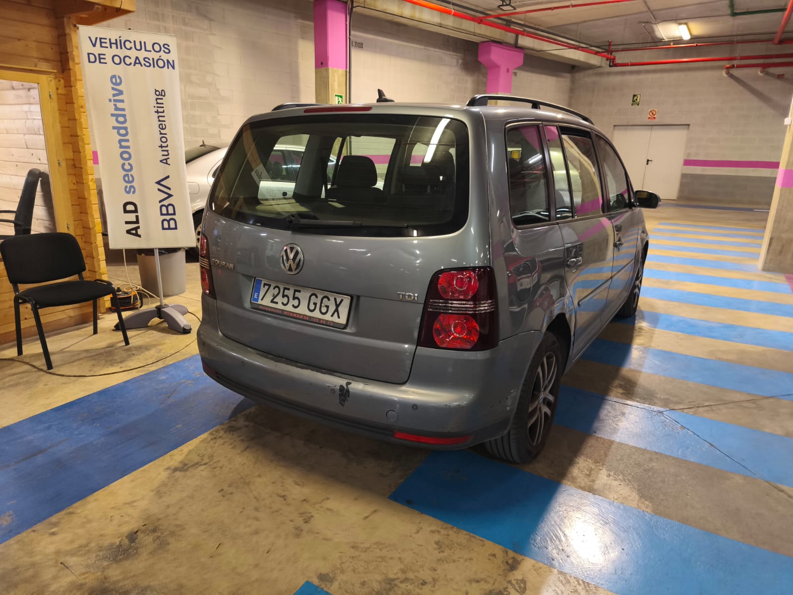 Foto 2 de VOLKSWAGEN TOURAN 2008 en venta en CSV Motor VALDEFUENTES