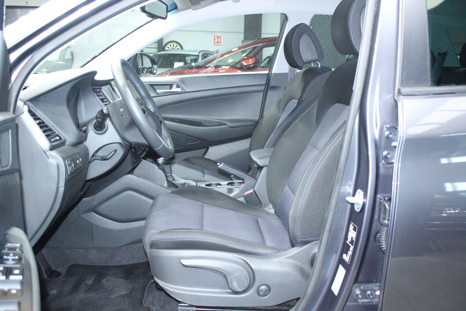 Foto 5 de HYUNDAI TUCSON 2018 en venta en CSV Motor VALDEFUENTES