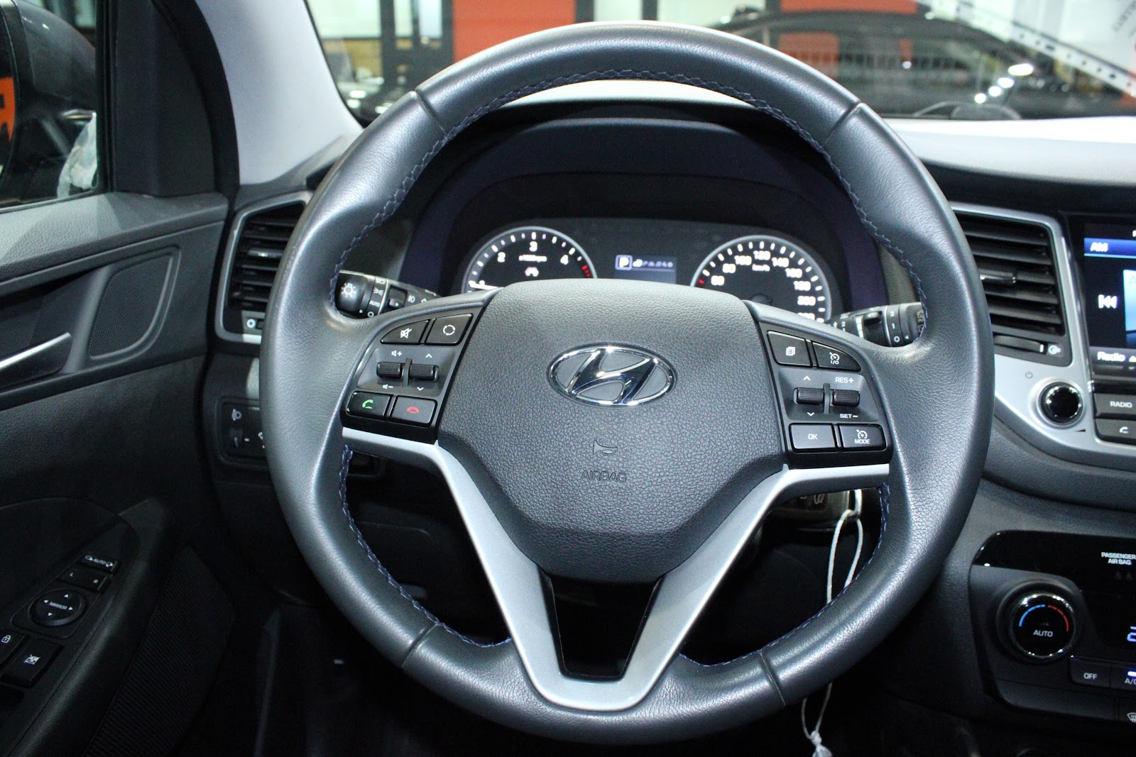 Foto 9 de HYUNDAI TUCSON 2018 en venta en CSV Motor VALDEFUENTES