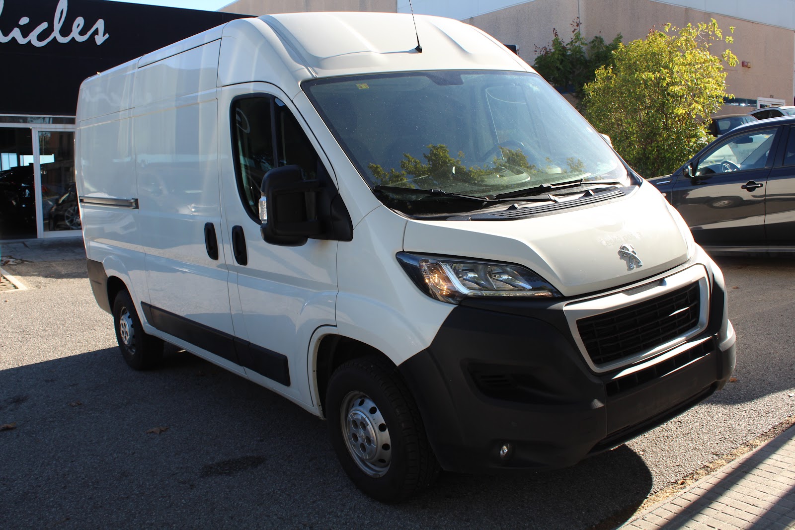 Foto 3 de PEUGEOT BOXER 2020 en venta en CSV Motor VALDEFUENTES