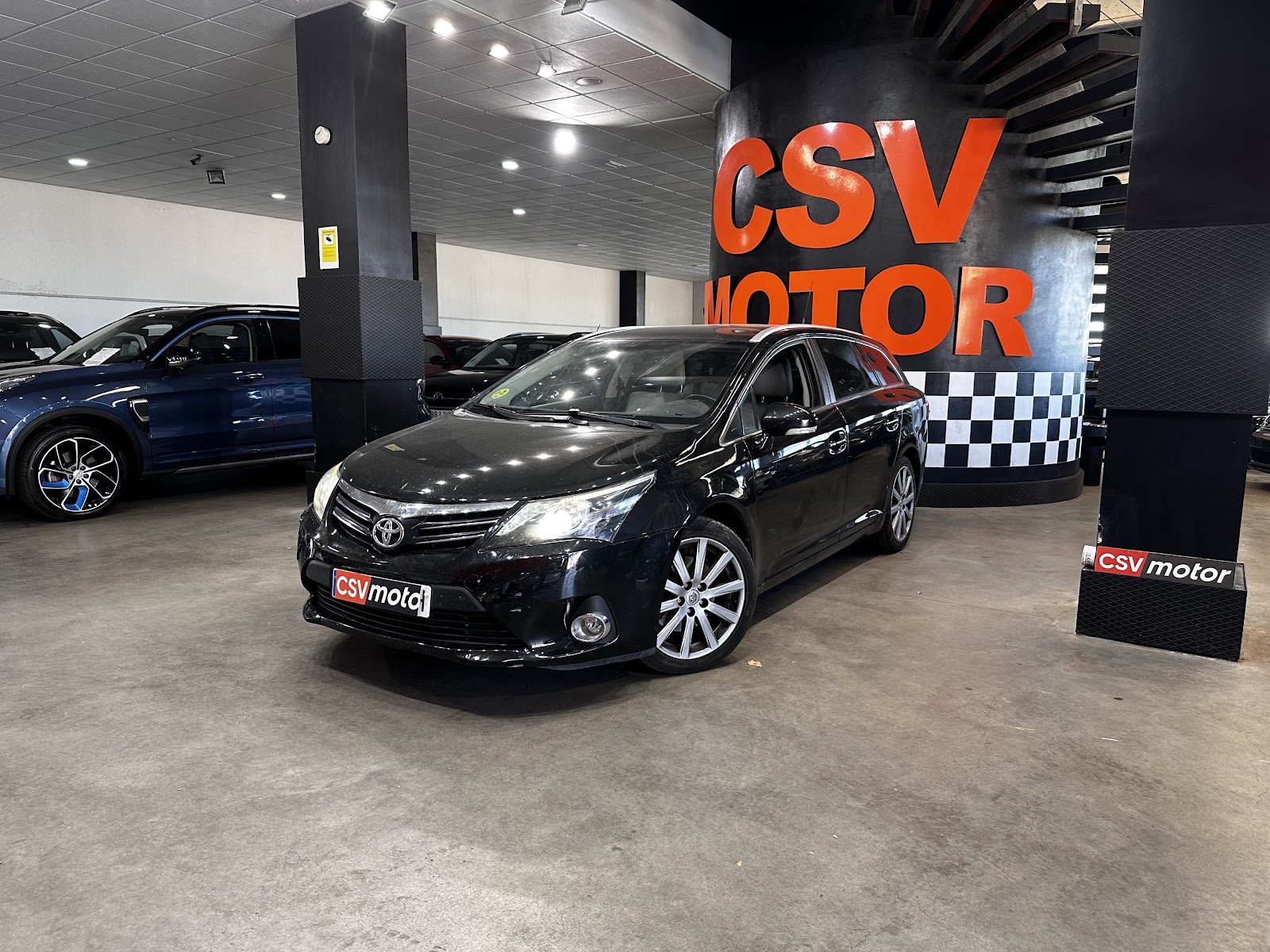 Foto 2 de TOYOTA AVENSIS 2013 en venta en CSV Motor VALDEFUENTES