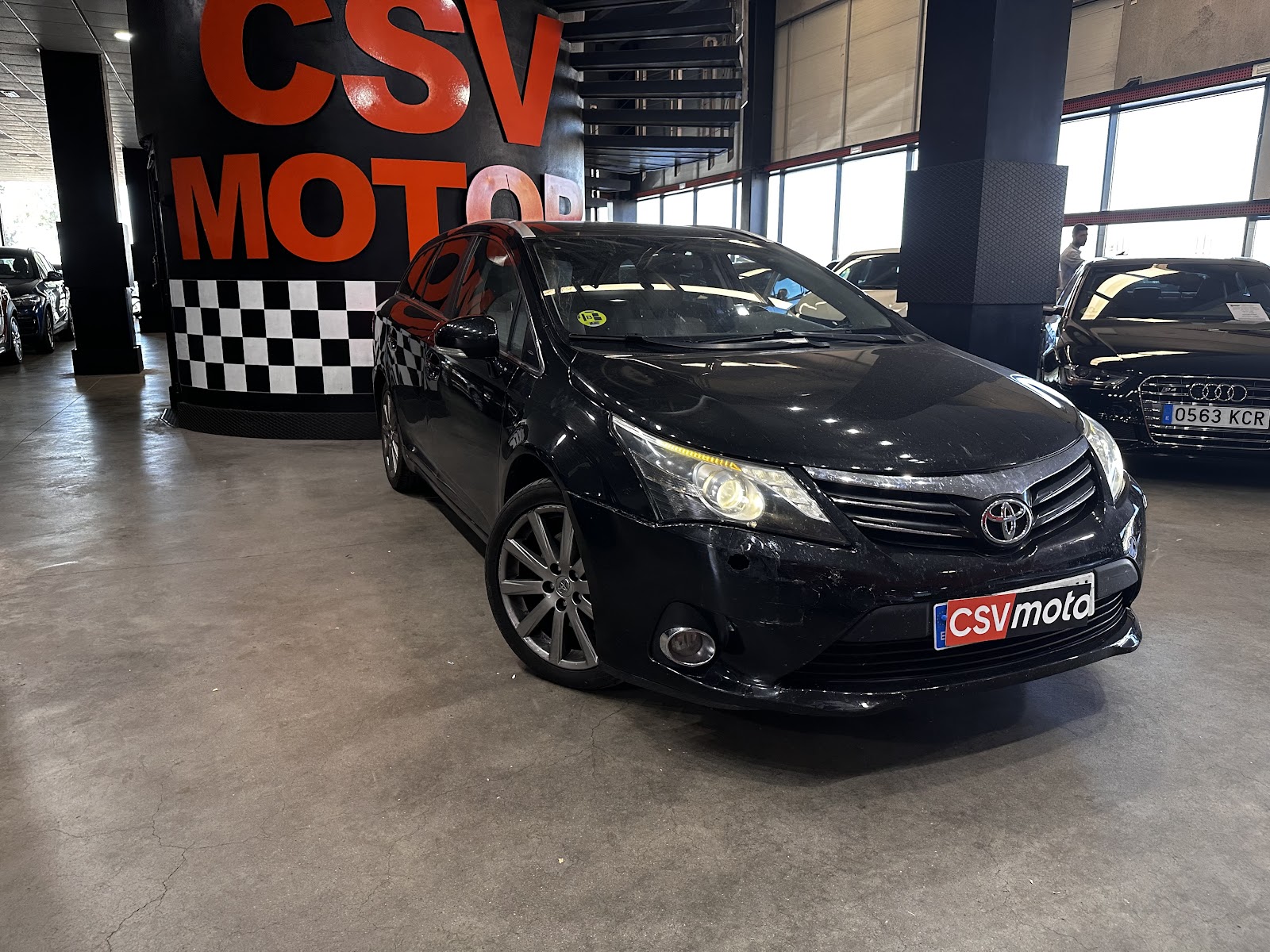 Foto 4 de TOYOTA AVENSIS 2013 en venta en CSV Motor VALDEFUENTES
