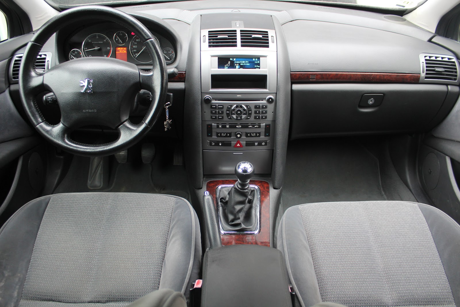 Foto 9 de PEUGEOT 407 2007 en venta en CSV Motor VALDEFUENTES