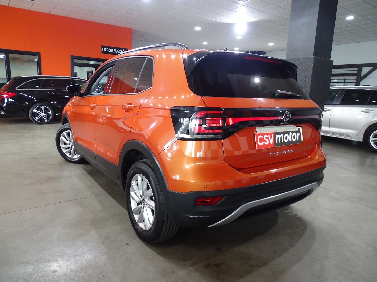 Foto 4 de VOLKSWAGEN T-CROSS 2023 en venta en CSV Motor
