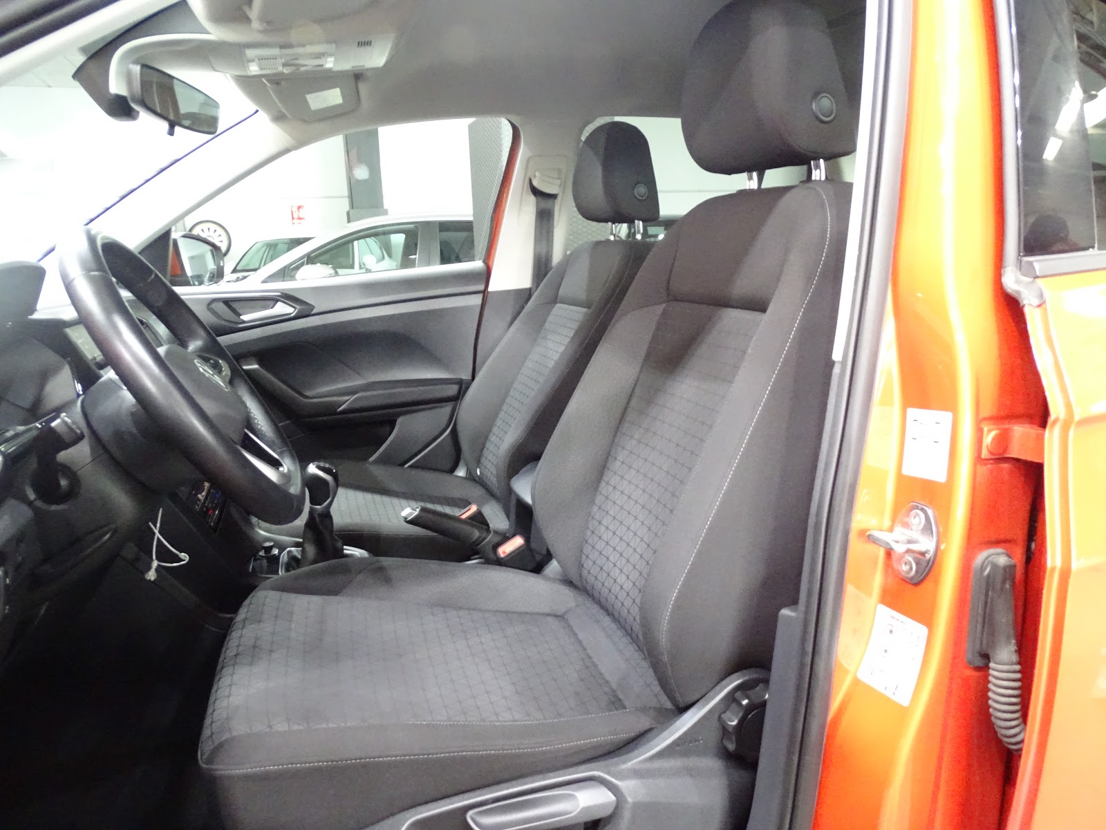 Foto 8 de VOLKSWAGEN T-CROSS 2023 en venta en CSV Motor