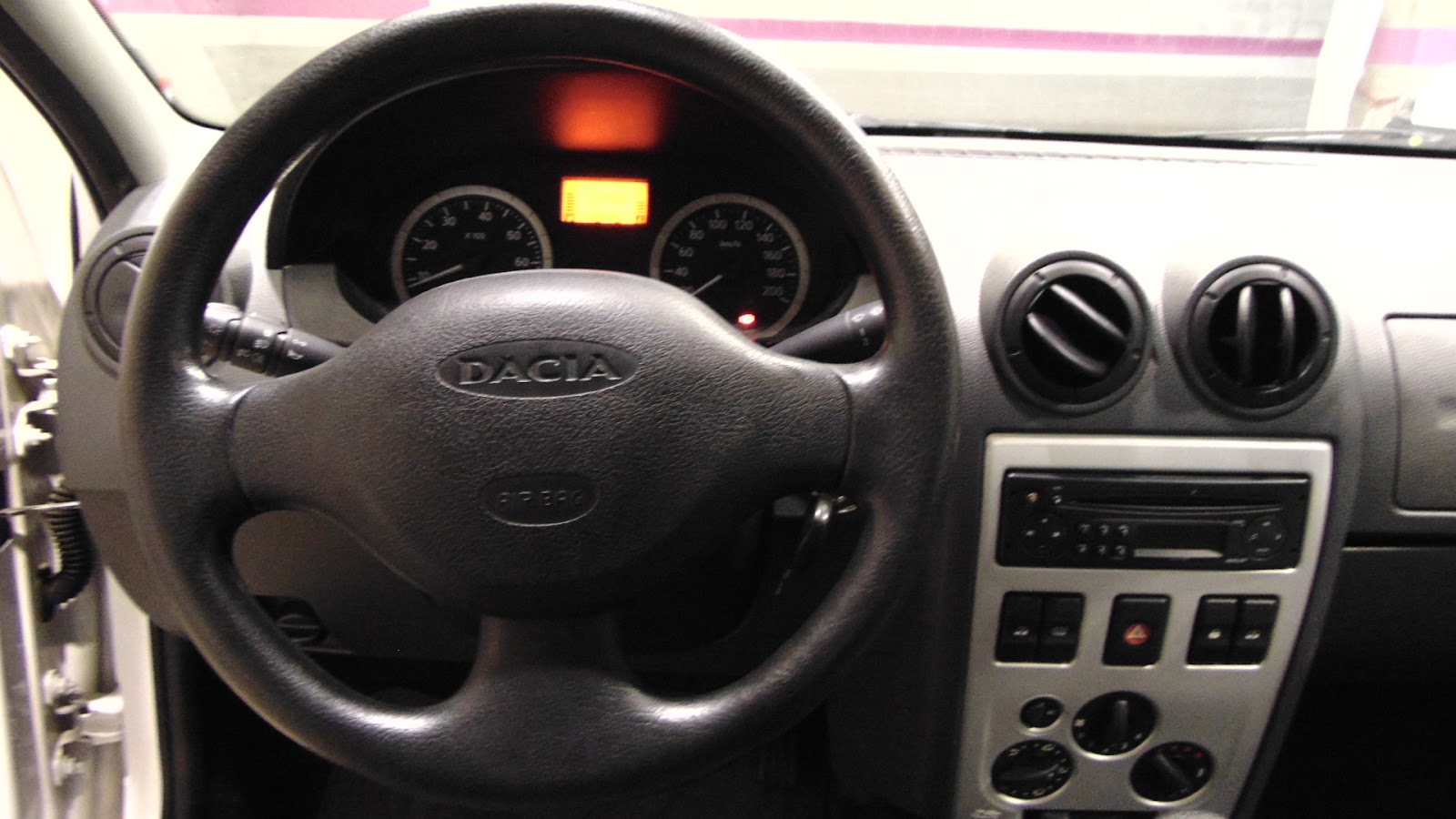 Foto 10 de DACIA LOGAN 2006 en venta en CSV Motor VALDEFUENTES