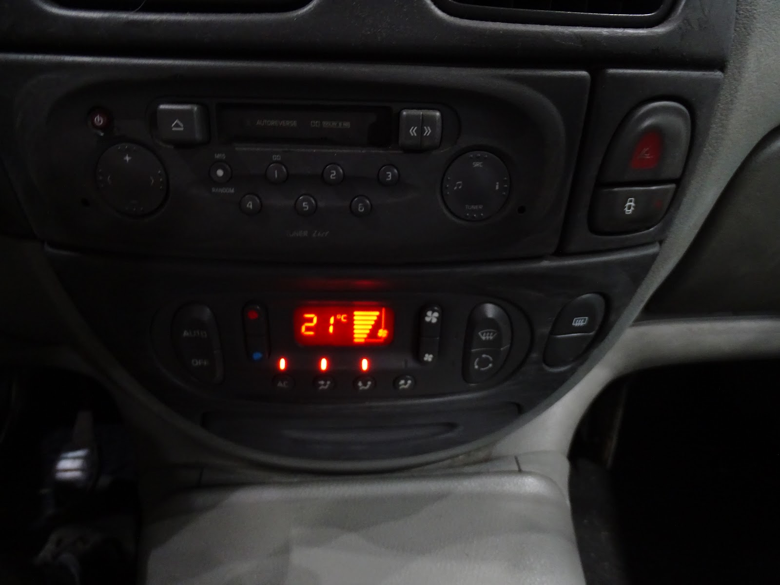 Foto 9 de RENAULT SCENIC 2023 en venta en CSV Motor