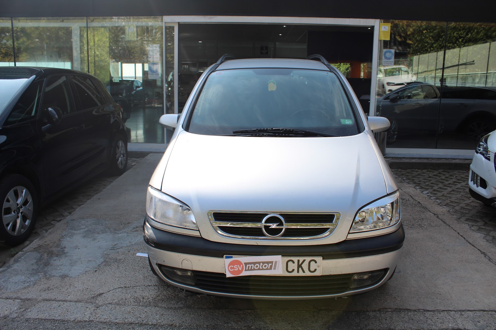 Foto 2 de OPEL ZAFIRA 2003 en venta en CSV Motor VALDEFUENTES