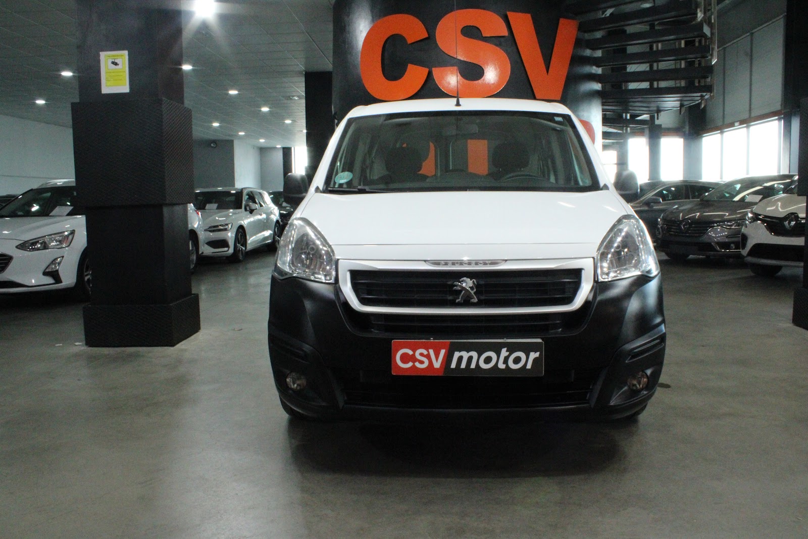 Foto 3 de PEUGEOT PARTNER 2017 en venta en CSV Motor VALDEFUENTES
