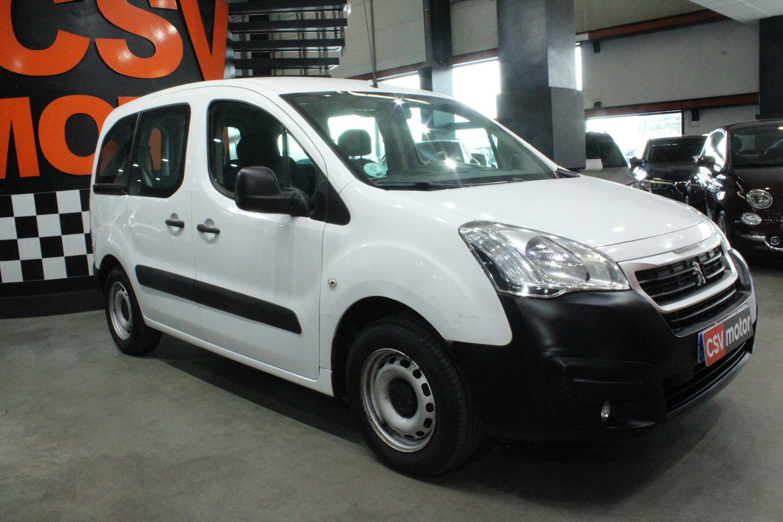 Foto 4 de PEUGEOT PARTNER 2017 en venta en CSV Motor VALDEFUENTES