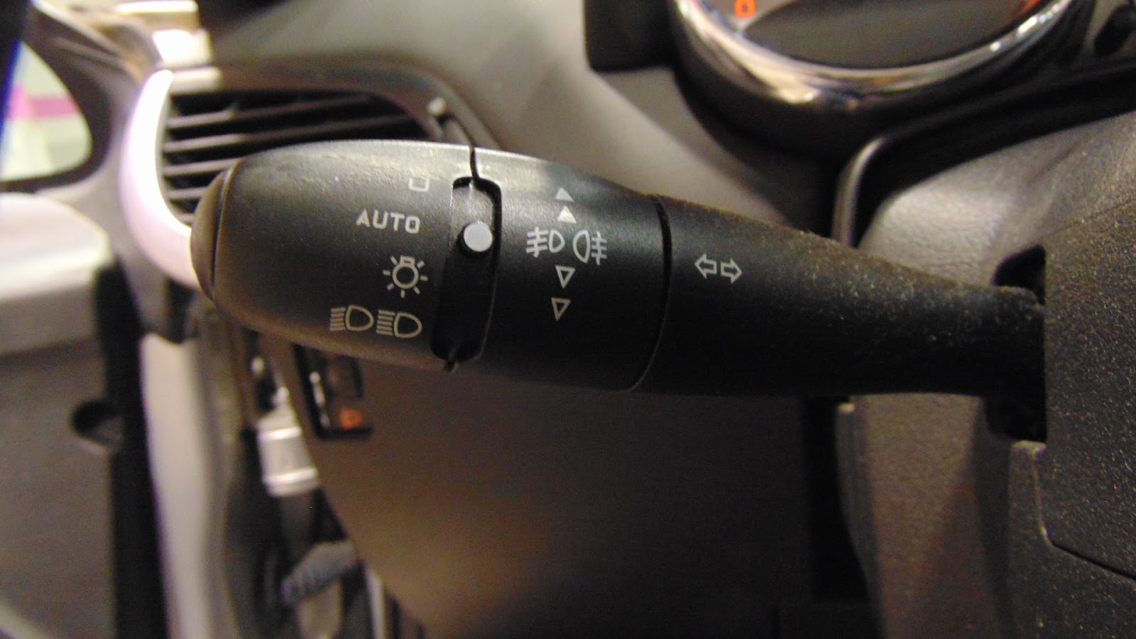 Foto 19 de PEUGEOT 207 2008 en venta en CSV Motor VALDEFUENTES